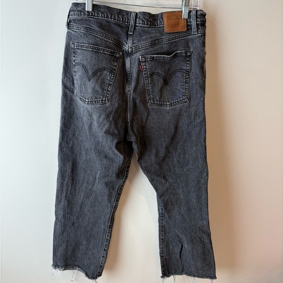 Levi’s Ribcage Straight Ankle Jeans - Picture 4 of 5